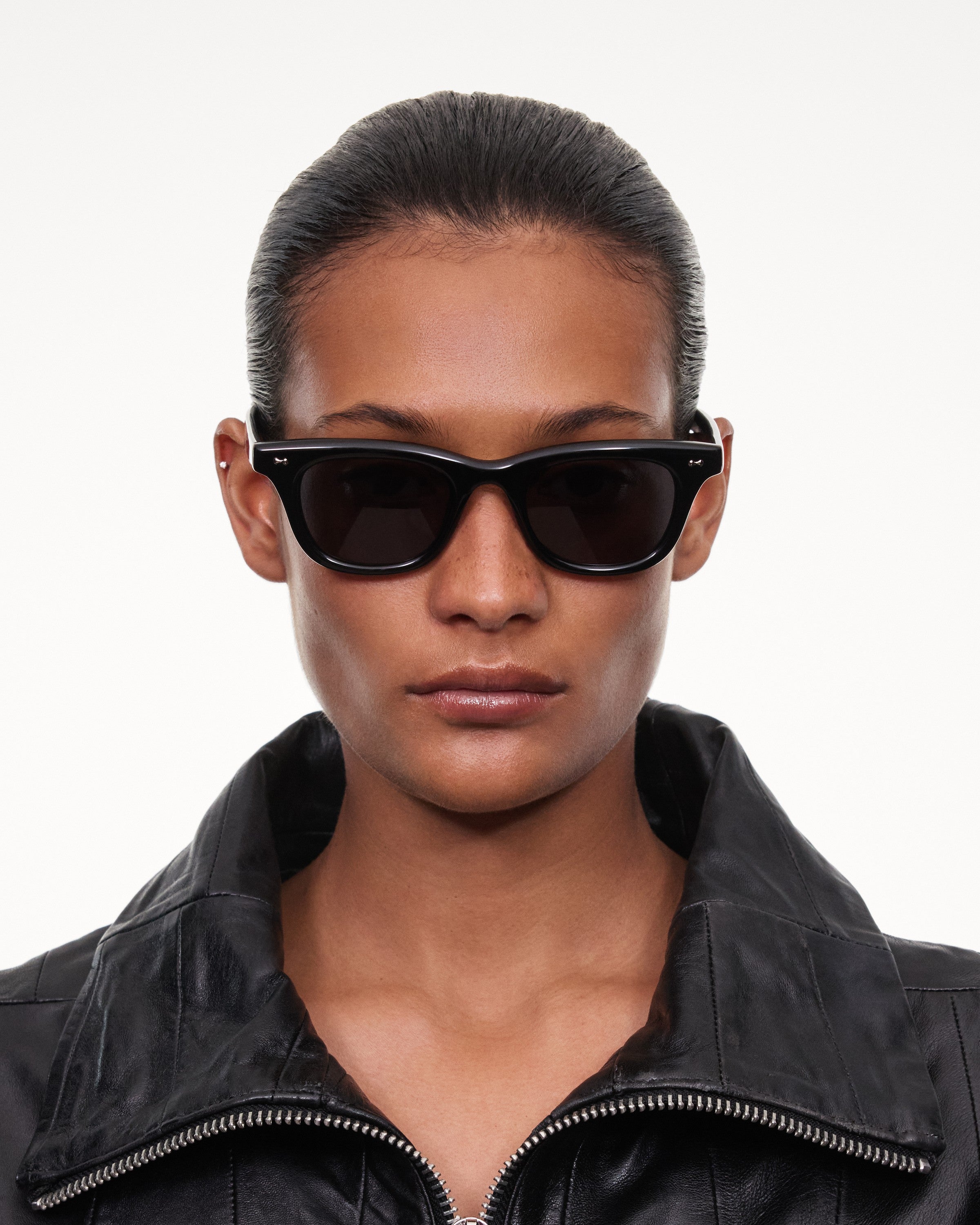 Chimi – Ease – Sunglasses – Coal Black