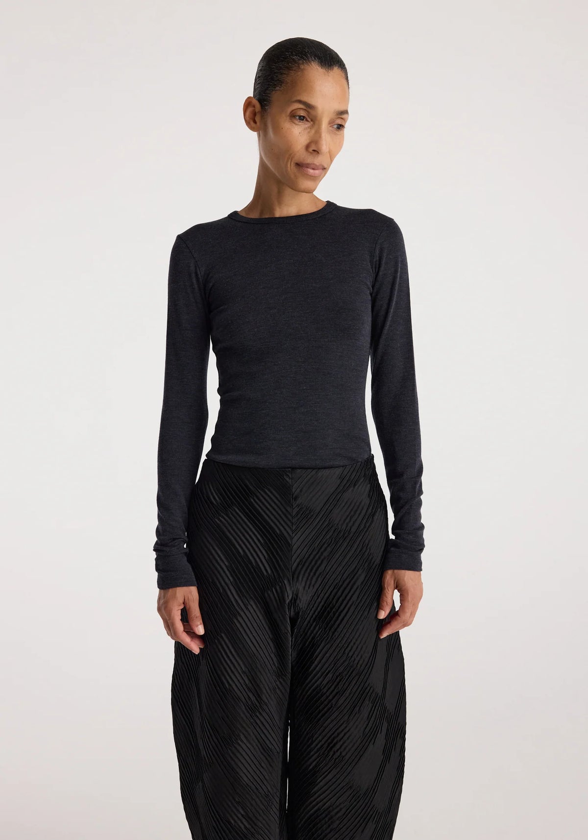 Róhe - Fine Merino Rib Long Sleeve Top - Anthracite Melange