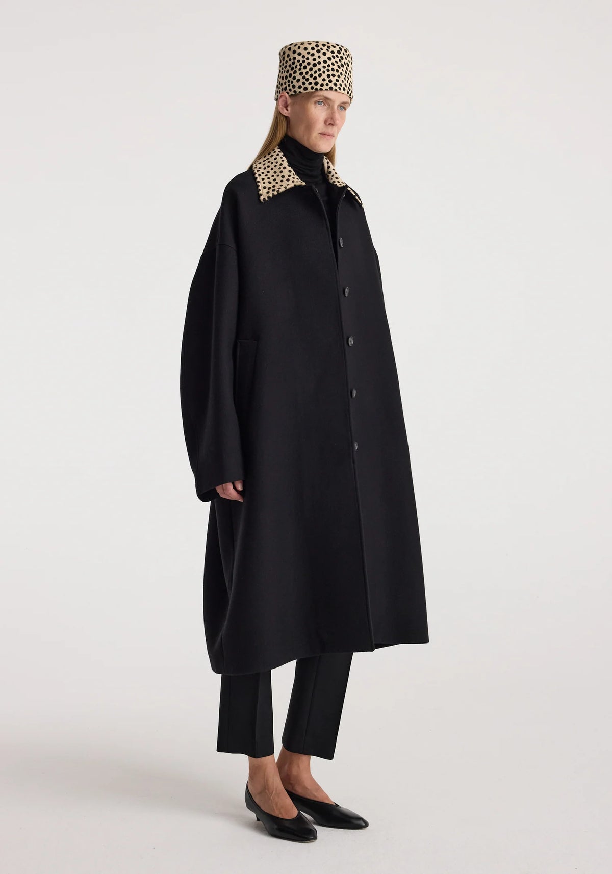 Róhe - Cheetah Collar Wool Coat - Black