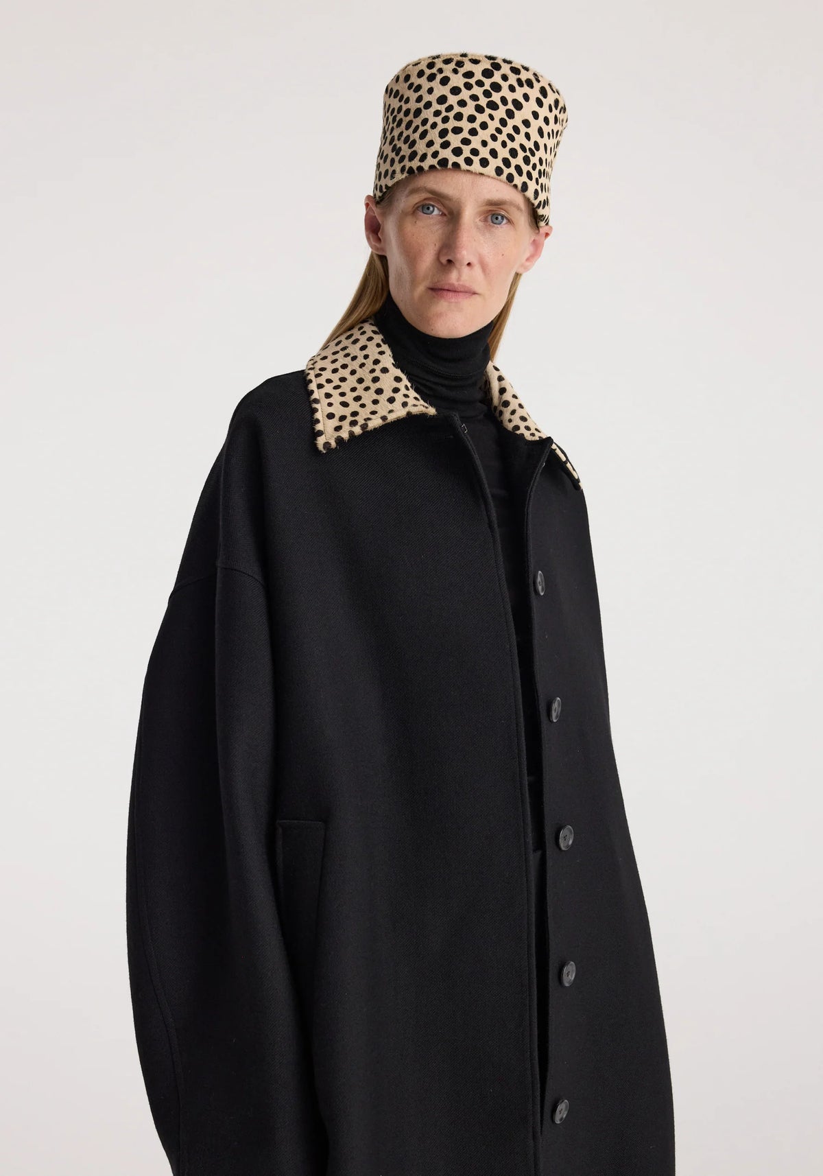 Róhe - Cheetah Collar Wool Coat - Black
