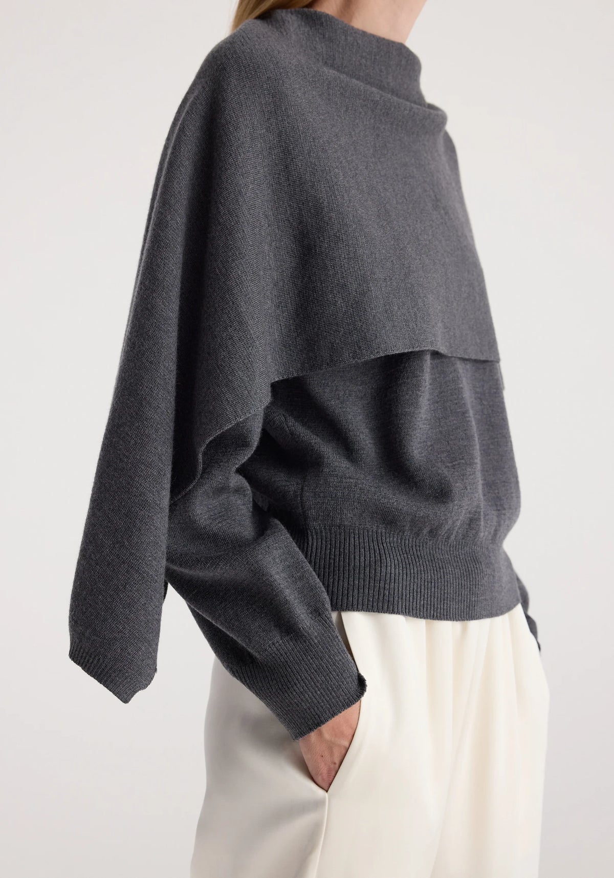 Róhe - Cape Jumper - Dark Grey Melange
