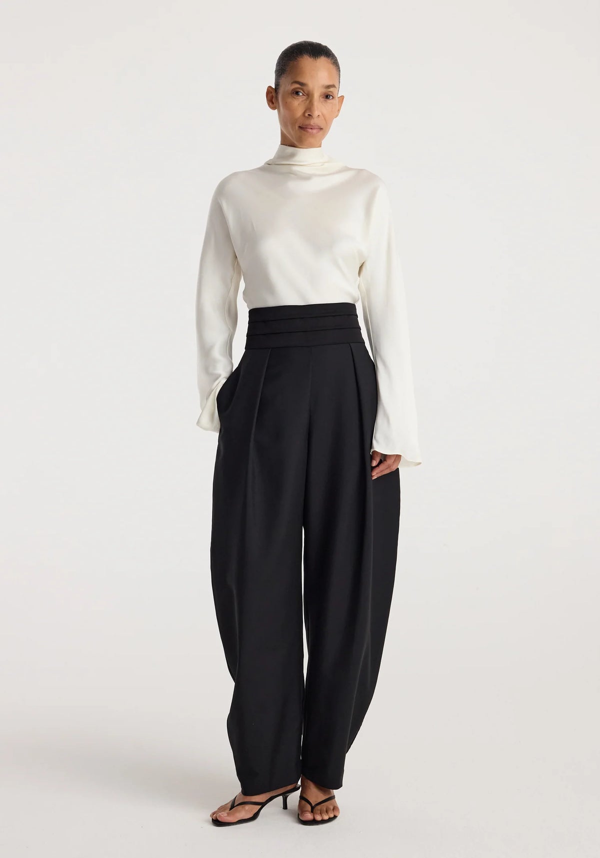 Róhe - Puck Cumberband Trousers - Black