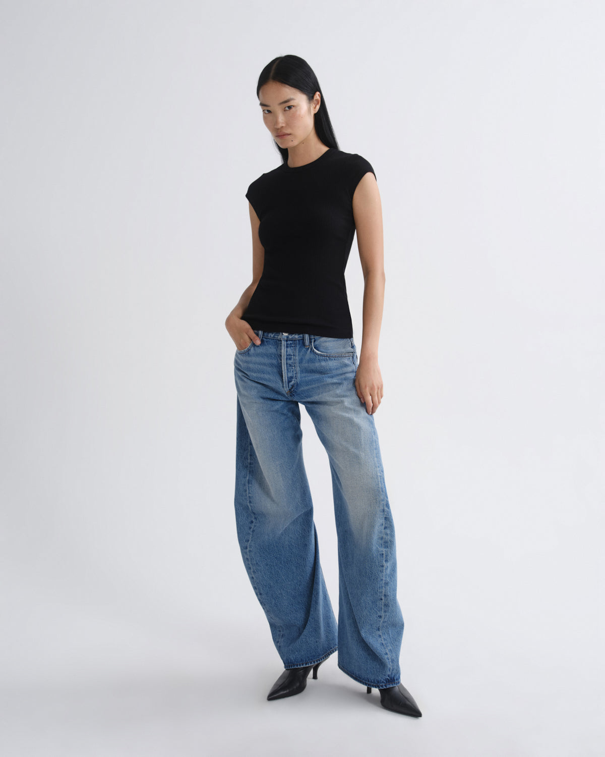 Agolde - Curved Leg Denim Jeans - Washed Indigo