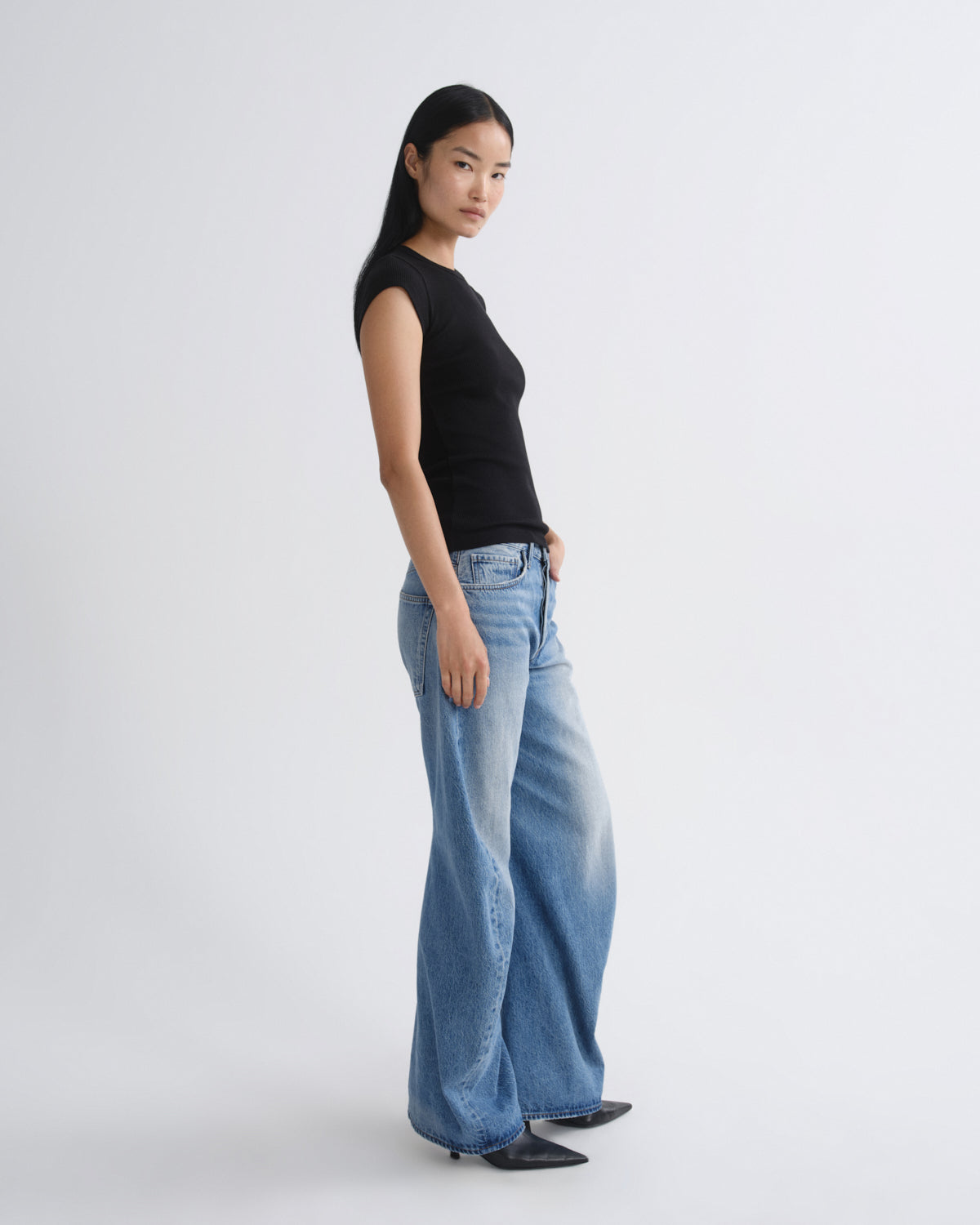 Agolde - Curved Leg Denim Jeans - Washed Indigo