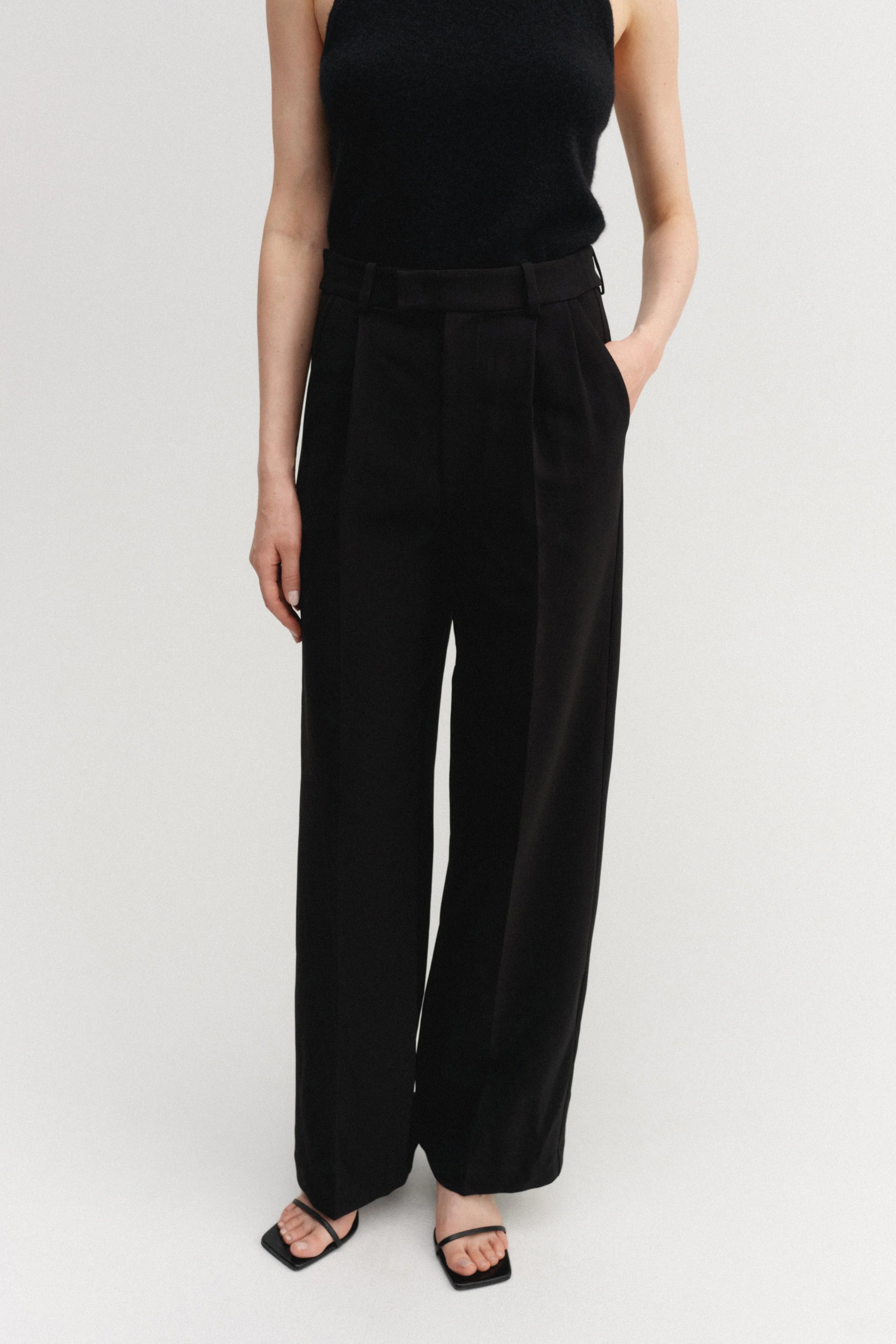 Almada Label - Trousers - Black