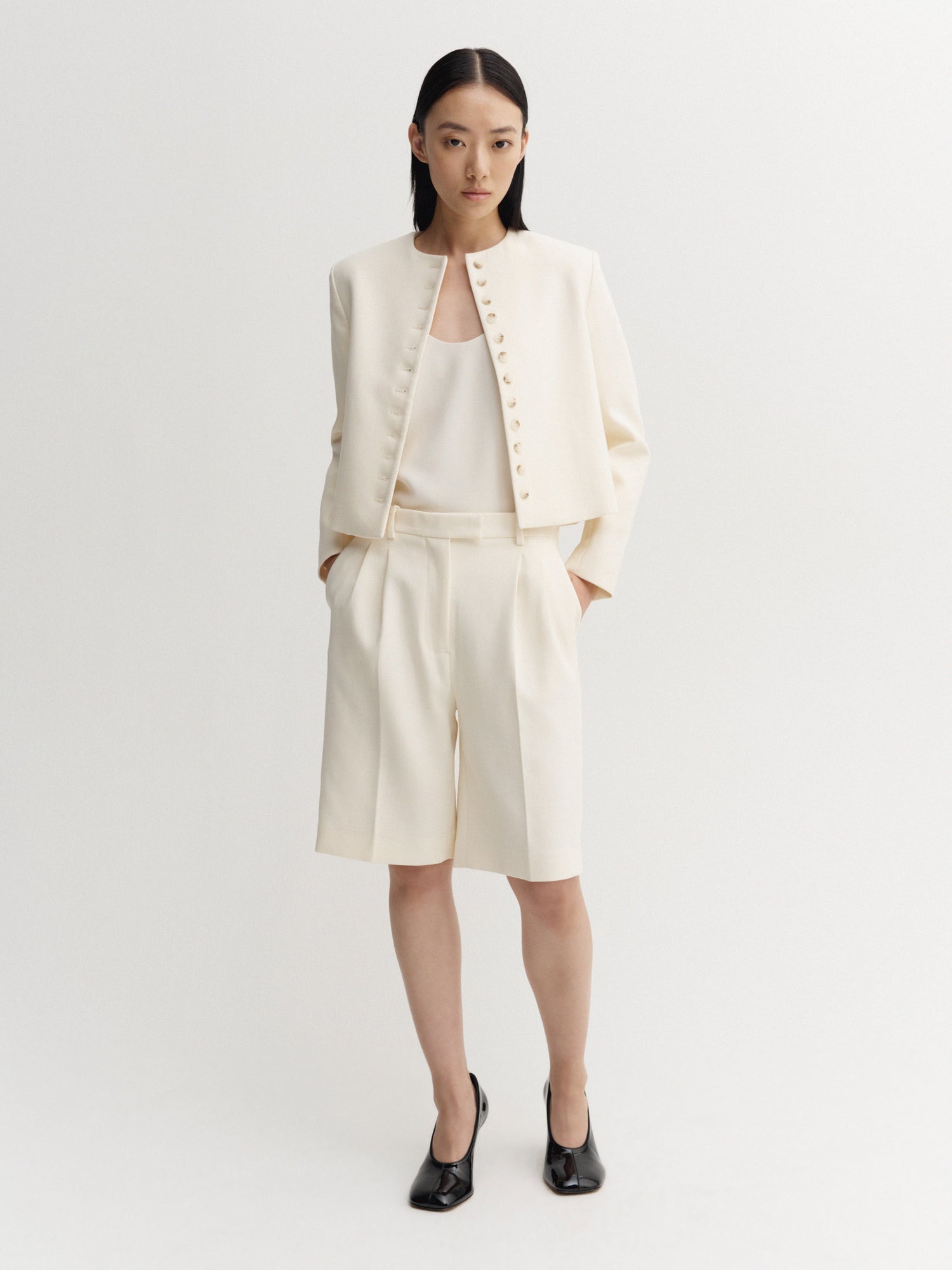Almada Label - Shorts - Cream